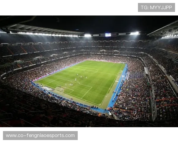 足球星瓶探索:揭秘球场背后的明星物品与文化符号 足球星瓶探索:揭秘球场背后的明星物品与文化符号